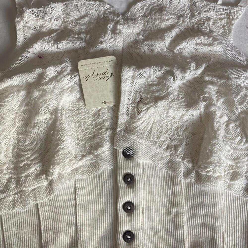 Free People Have My Heart Crop Cotton Camisole Medium, PAINTED WHITE - Picture 3 of 4